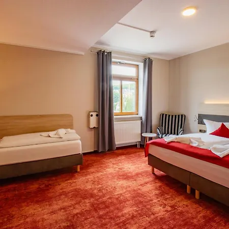 Hotell Lengenfelder Hof 3*