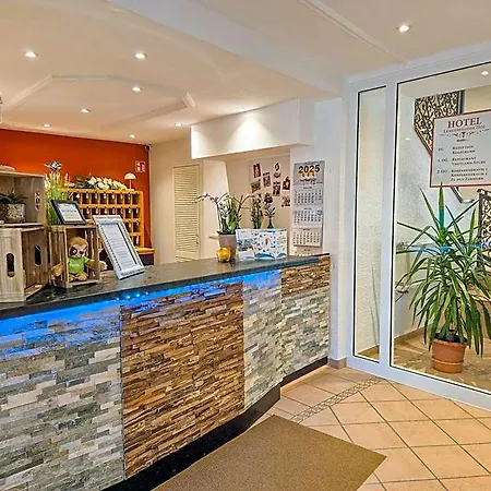 Hotell Lengenfelder Hof 3*